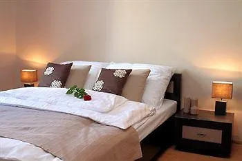 Glam House Apartments Poznan 0*,
